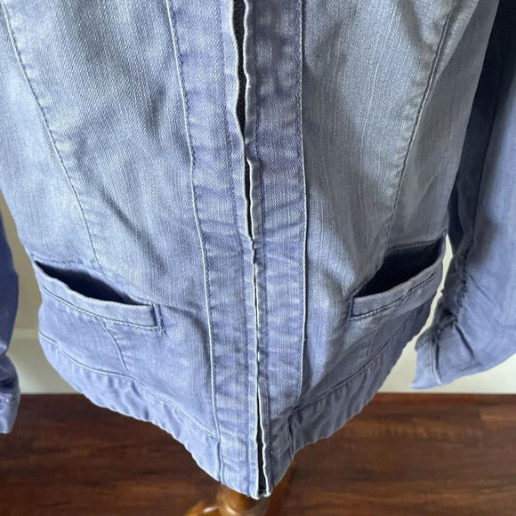 Chicos Platinum Womens Ruched Jacket Sz 2 US 12 Zip Pockets Blue Denim Chic - Picture 3 of 12